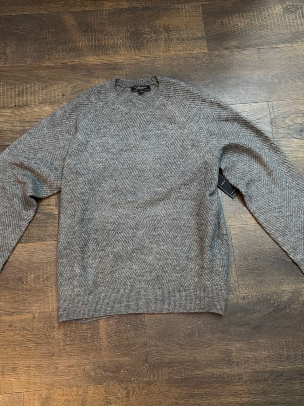 Men’s Los Angelas Liverpool New With Tags Gray Knit Sweater Size Large